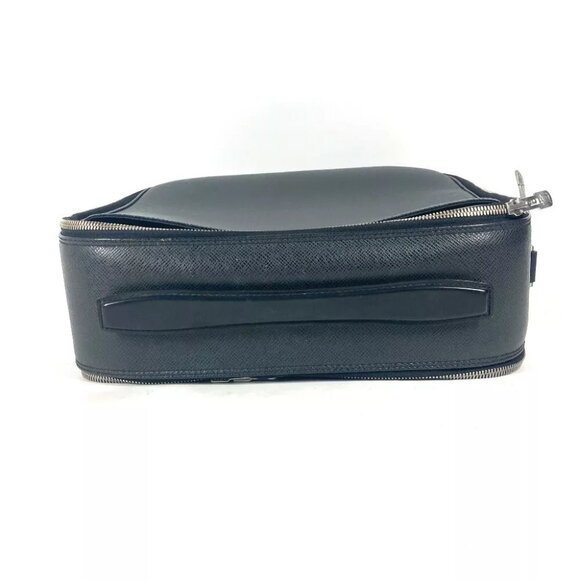LOUIS VUITTON M30762 Taiga Tula 2WAY Shoulder Bag Document Briefcase Hand Bag - Picture 5 of 16